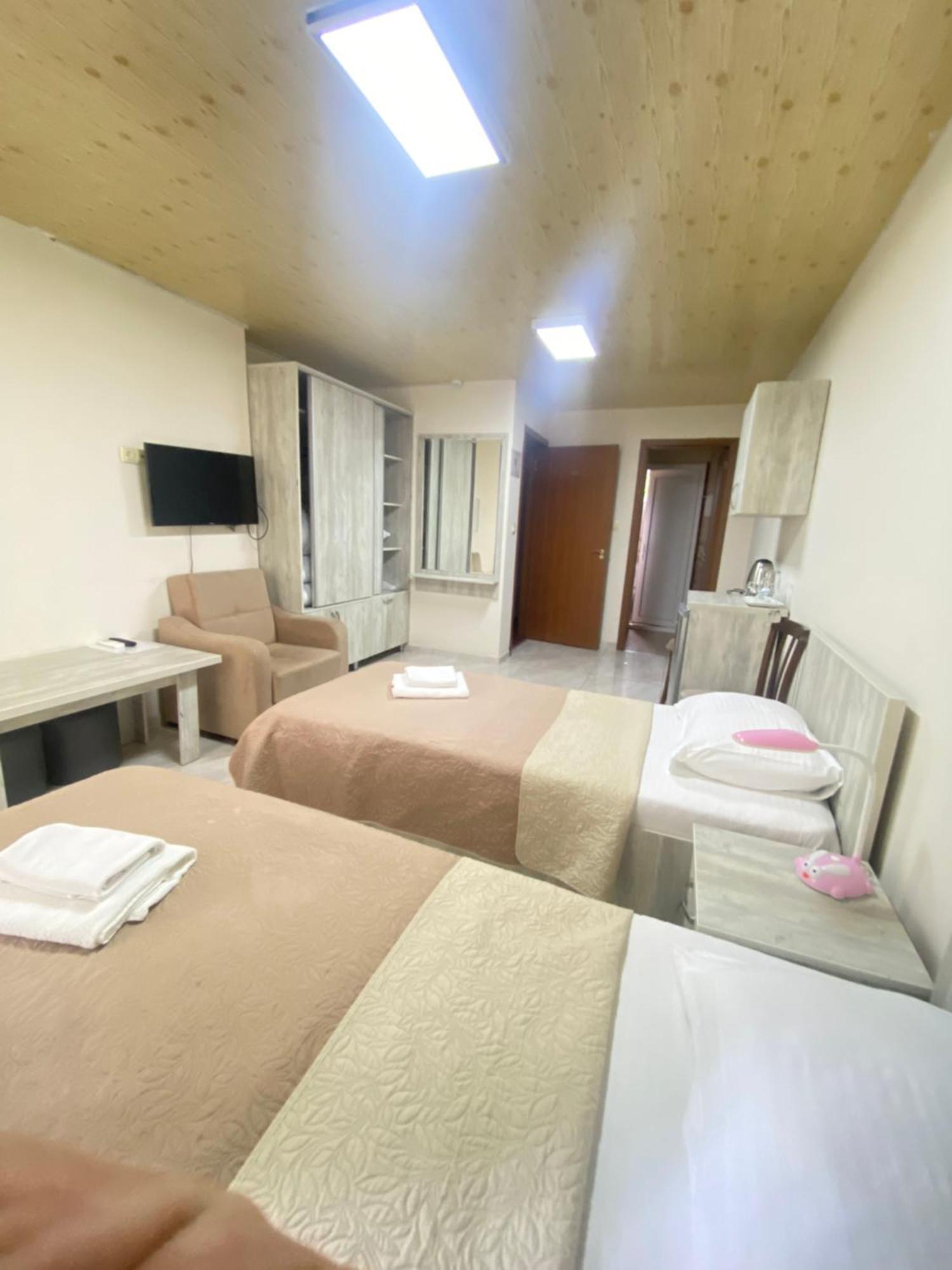 Hotel Garanti Батуми Экстерьер фото