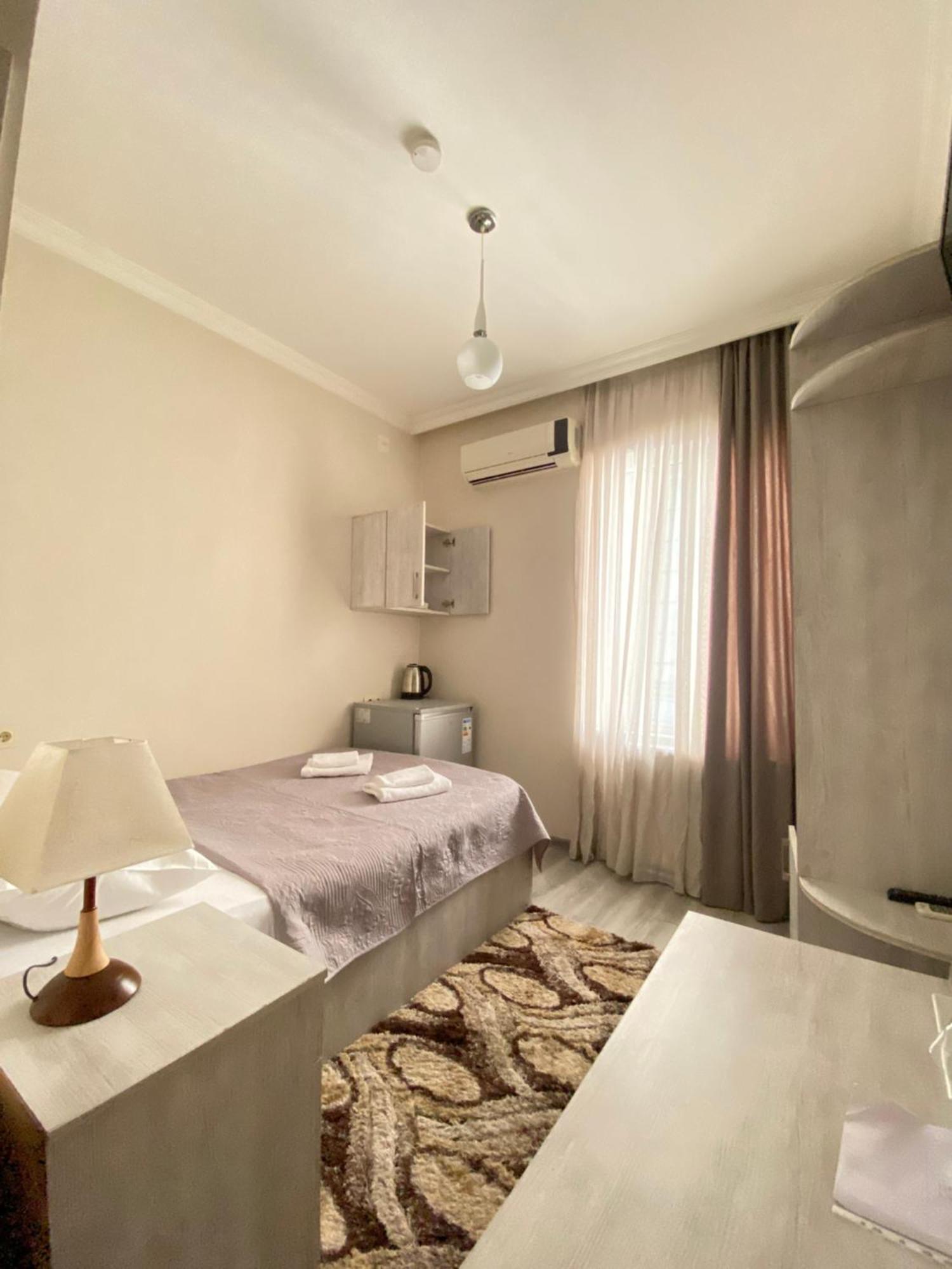 Hotel Garanti Батуми Экстерьер фото