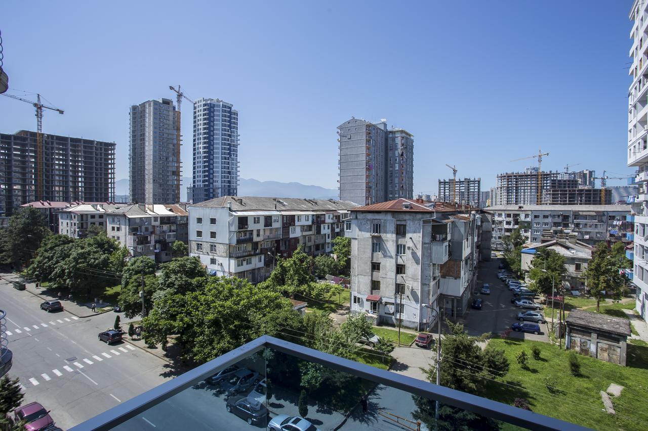 Hotel Garanti Батуми Экстерьер фото