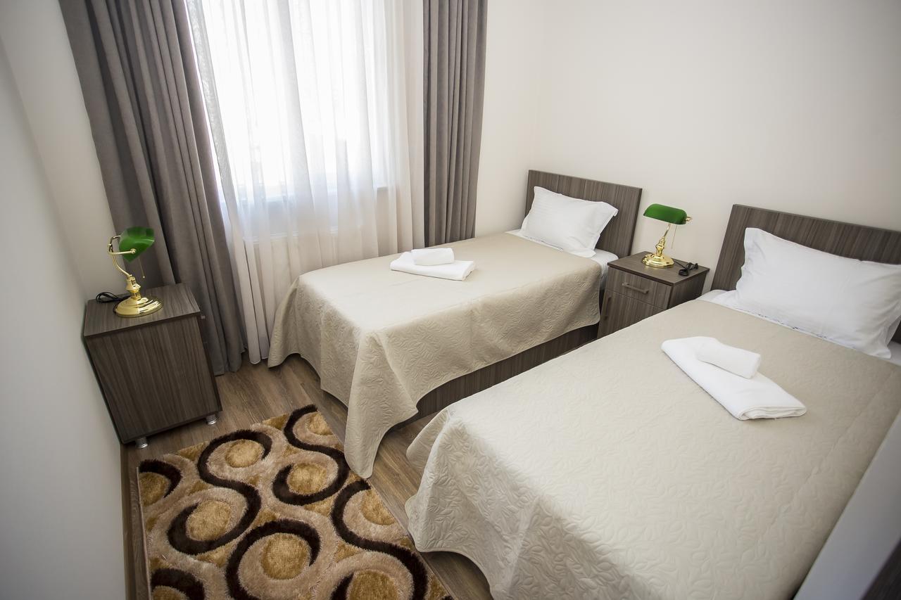 Hotel Garanti Батуми Экстерьер фото