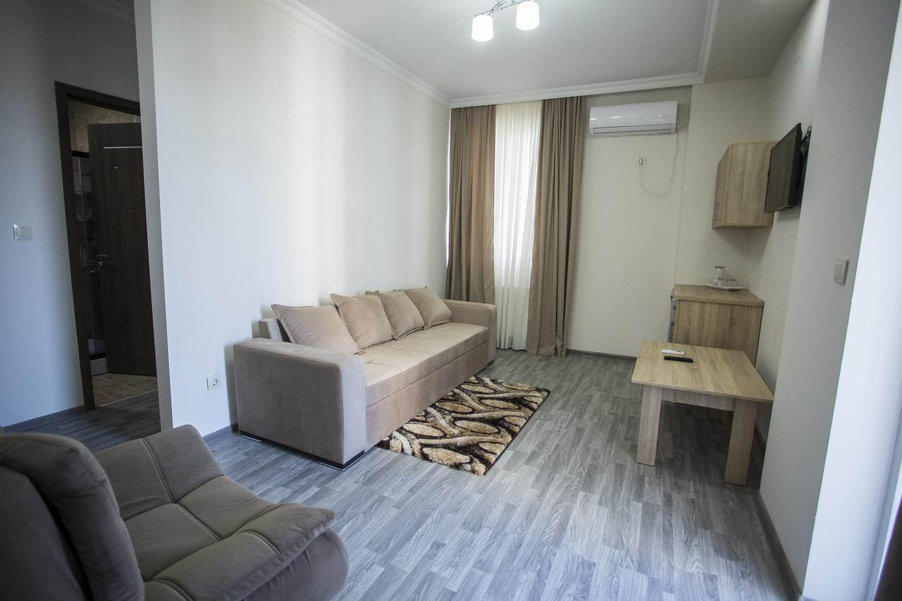Hotel Garanti Батуми Экстерьер фото